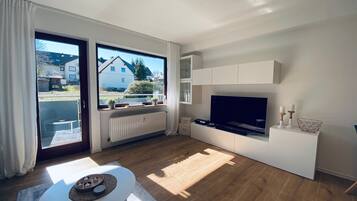 Smart TV, video games, DVD player