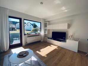 Smart-TV, Videospiele, DVD-Player