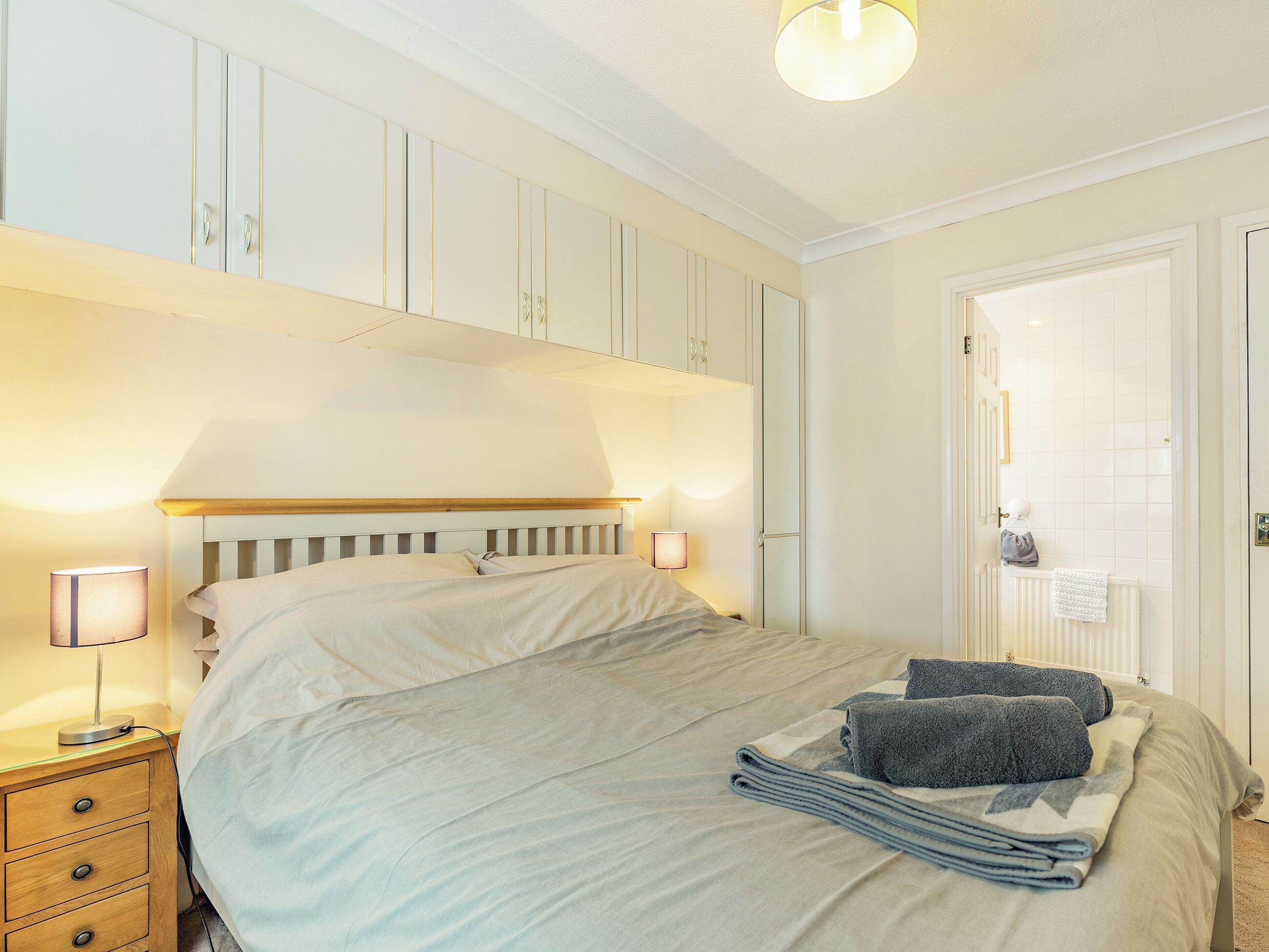 3 habitaciones, wifi gratis y ropa de cama 