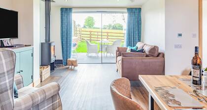 The Tack Room - UK36999