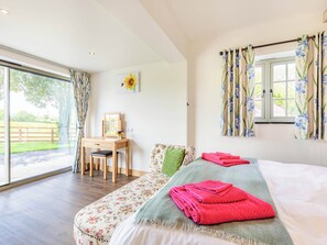1 bedroom, free WiFi, bed sheets, wheelchair access