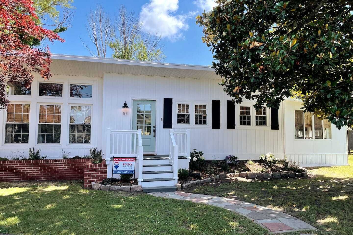 Perfect 2 bedroom getaway in the heart of West Cape May