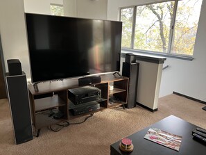 Interior - Beautiful Mountain Getaway with amazing views (Loch Lomond)