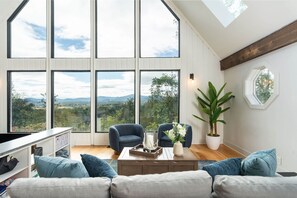 Interior - Greenwood Vista (Greenwood)
