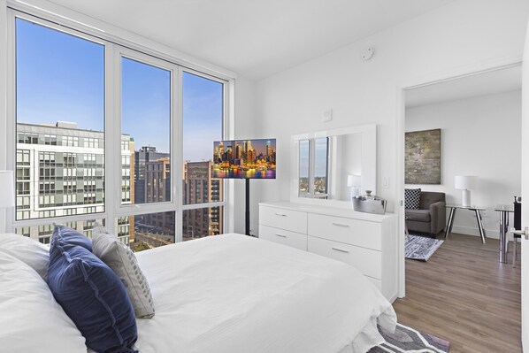 Luxury Apartment, 1 Queen Bed with Sofa bed | Hypo-allergenic bedding, desk, laptop workspace, iron/ironing board - Global Luxury Suites White Plains (White Plains)