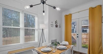 5 min Downtown Duke DPAC, FREE Parking, Fast Wi-Fi, 120+TV Channels
