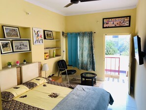 1 bedroom, iron/ironing board, free WiFi