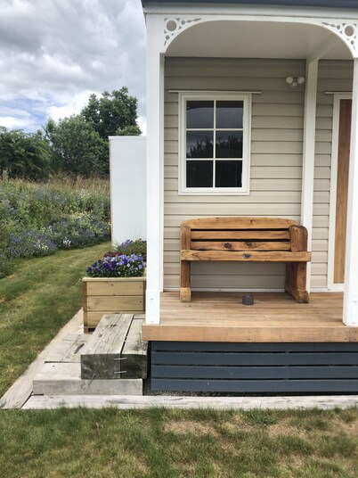 Beautiful Tiny House with communal water hole.