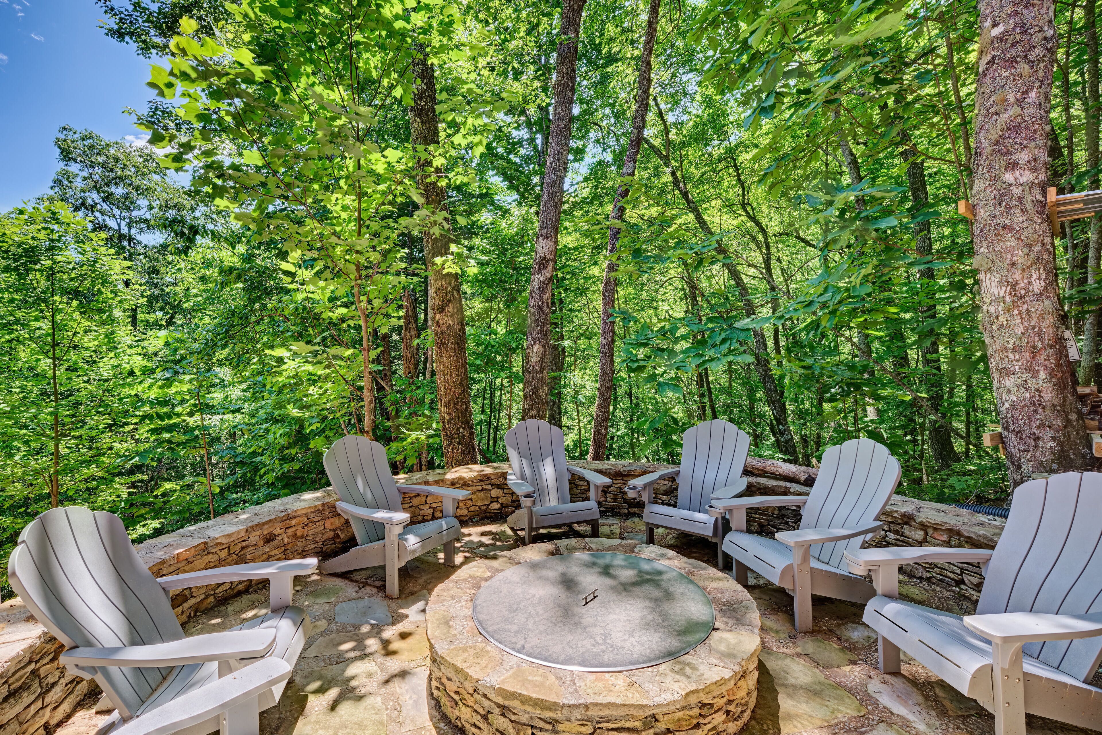 Whitetail Cottage - Four Bedroom Home in Sapphire