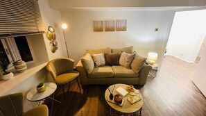 TV - Lavish modern 1 bedroom Apt close to city centre (Glasgow)