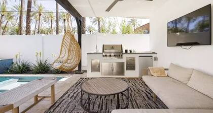 Stylish Paradise—Heated Pool & Spa Near Old Town