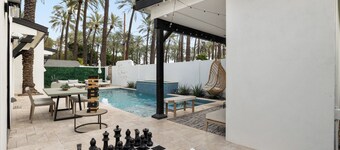 Stylish Paradise • Heated Pool & Spa • Cabana + Outdoor Kitchen • Near Old Town