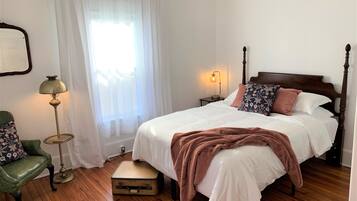 2 slaapkamers, een strijkplank/strijkijzer, gratis wifi, beddengoed