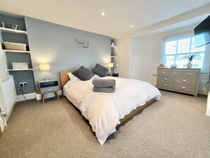 3 bedrooms, iron/ironing board, travel cot, free WiFi
