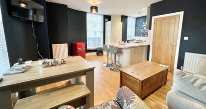 Luxury 3 storey apartment in Louth Town Centre (sleeps 6)