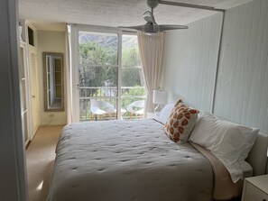 1 bedroom, desk, free WiFi, bed sheets