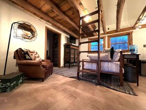 2 Schlafzimmer, Schreibtisch, WLAN