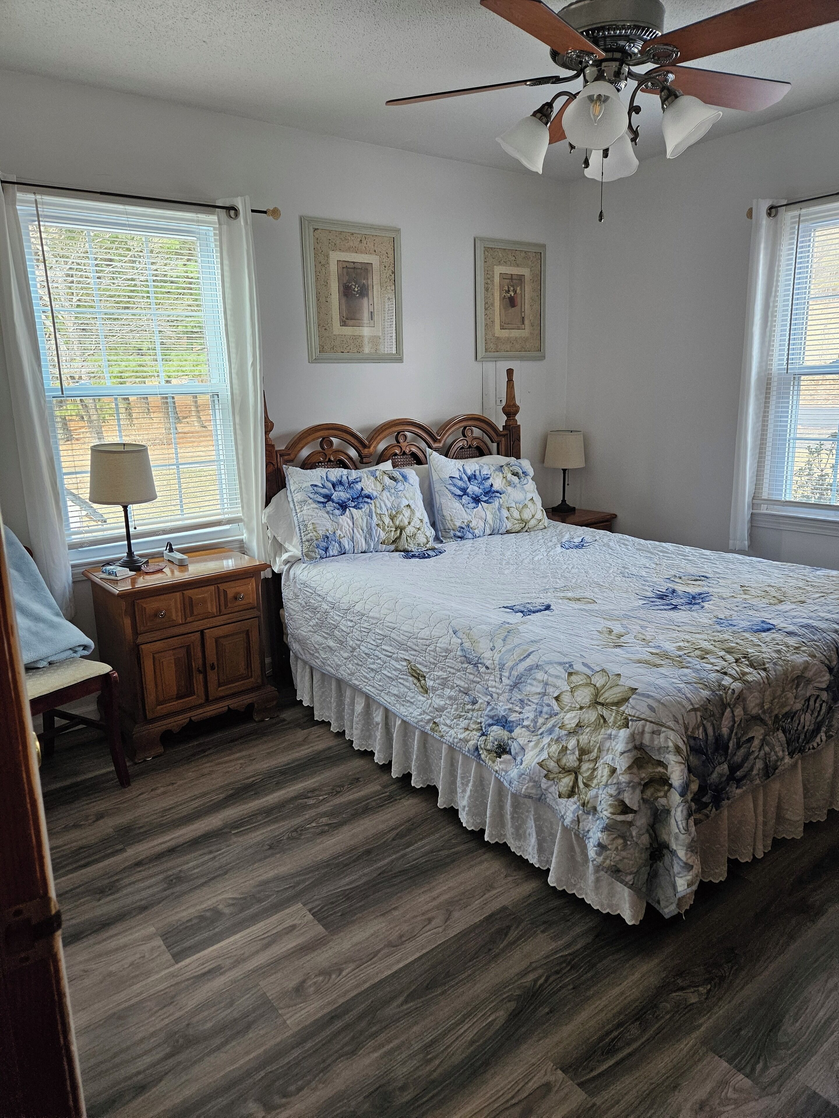 3 habitaciones, tabla de planchar con plancha y wifi gratis 