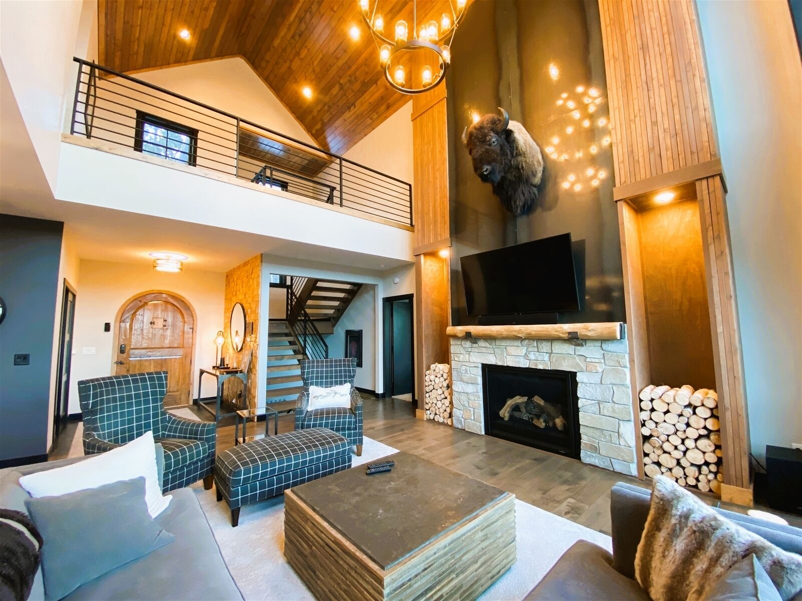 TV, fireplace, DVD player