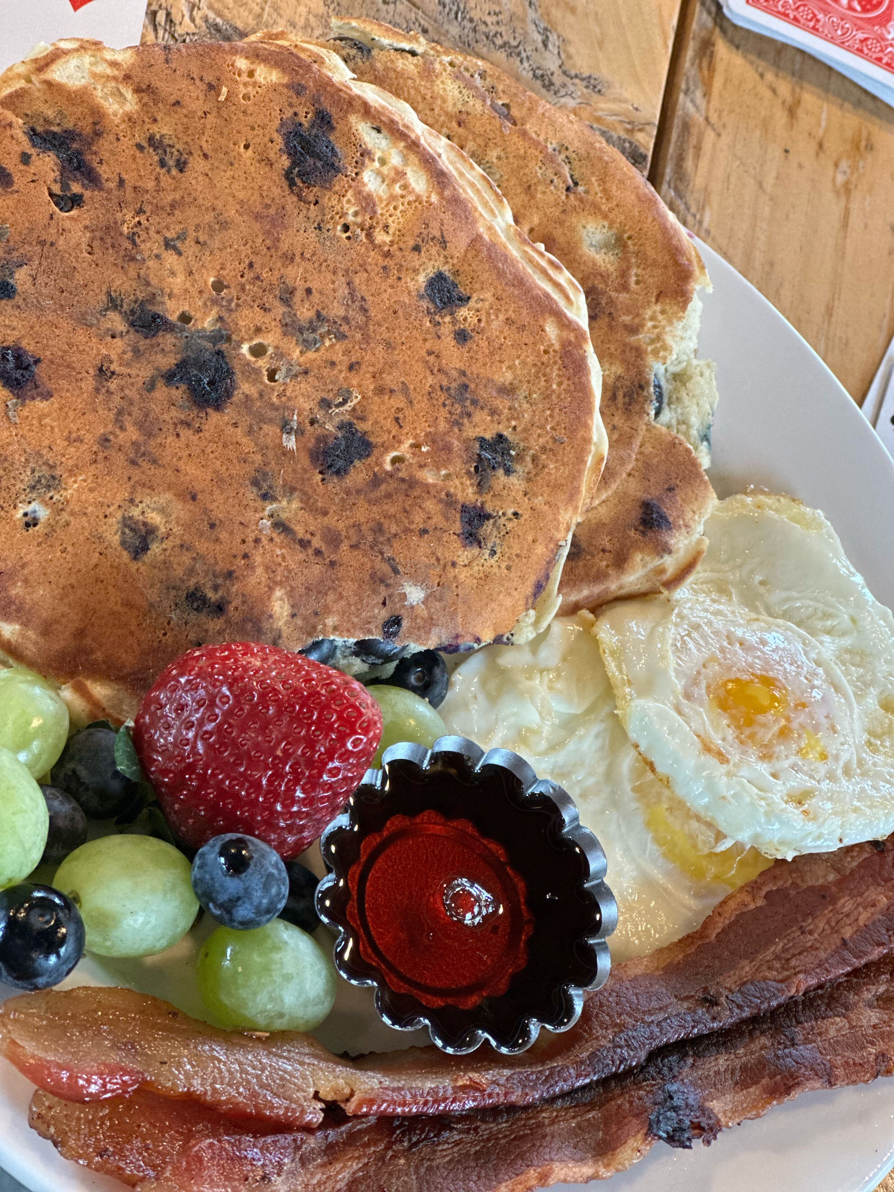 daily full breakfast for a fee