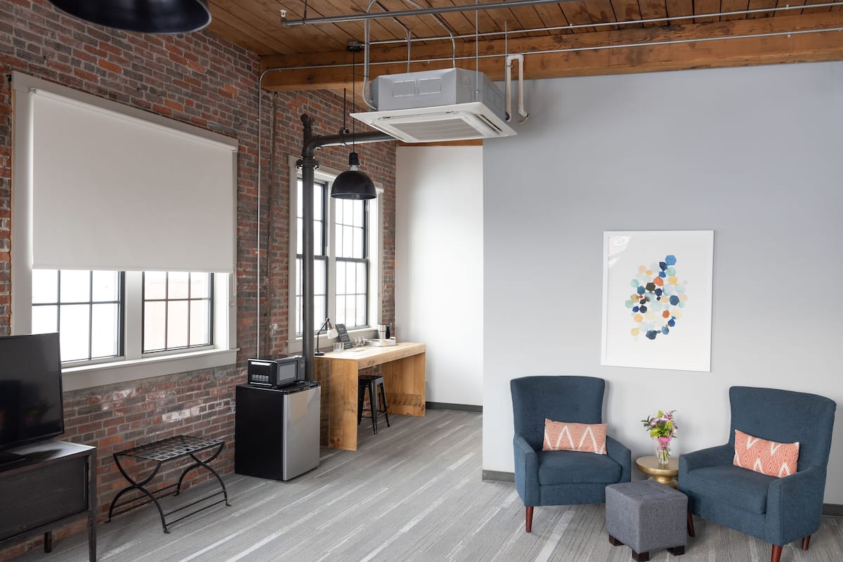 room 1 | 1 bedroom, individually decorated, desk, iron/ironing board