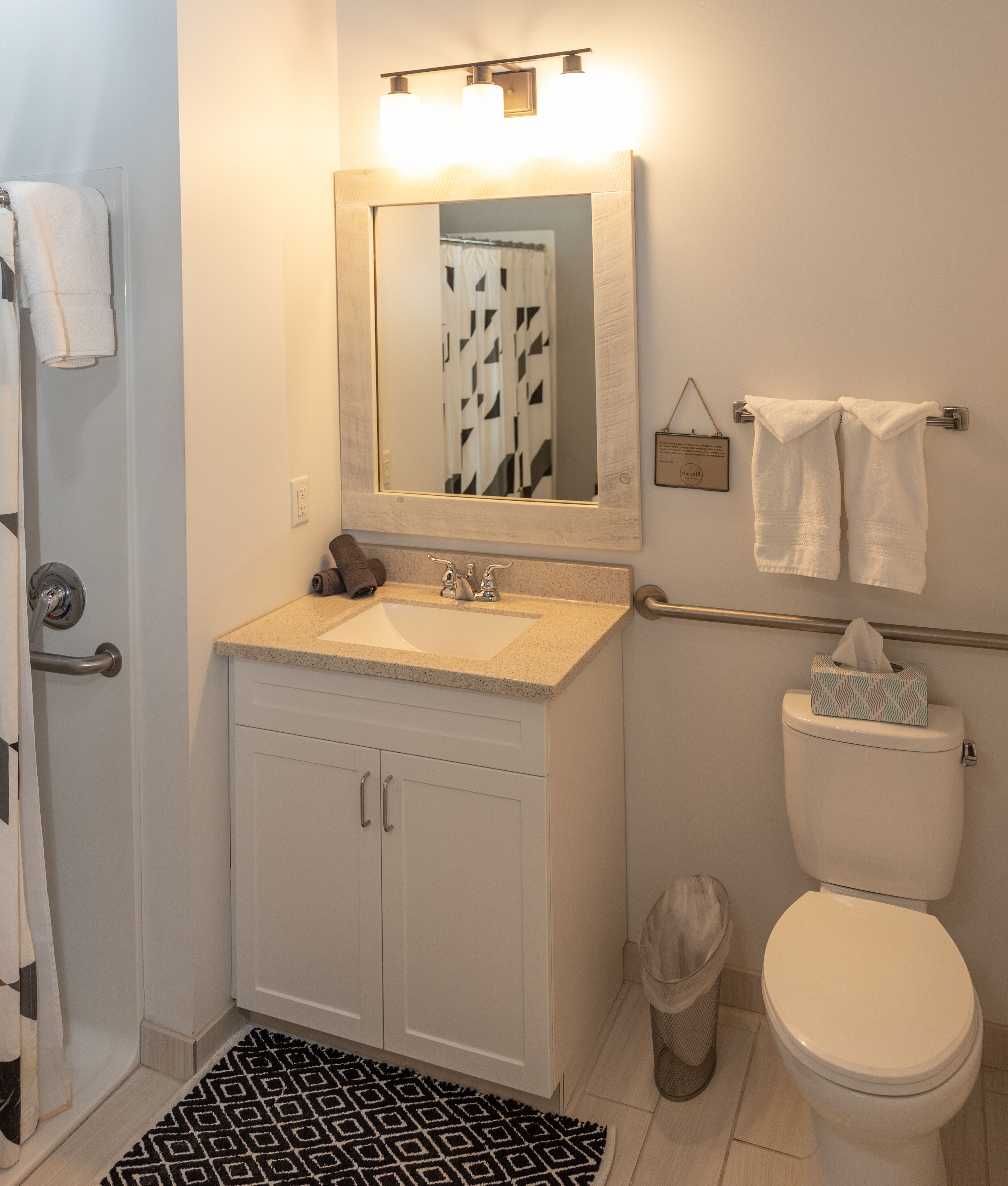 room 5 | bathroom | shower, hair dryer, towels