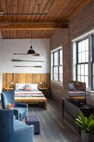 双人房 | 特色装修、办公桌、熨斗/熨板、免费 WiFi