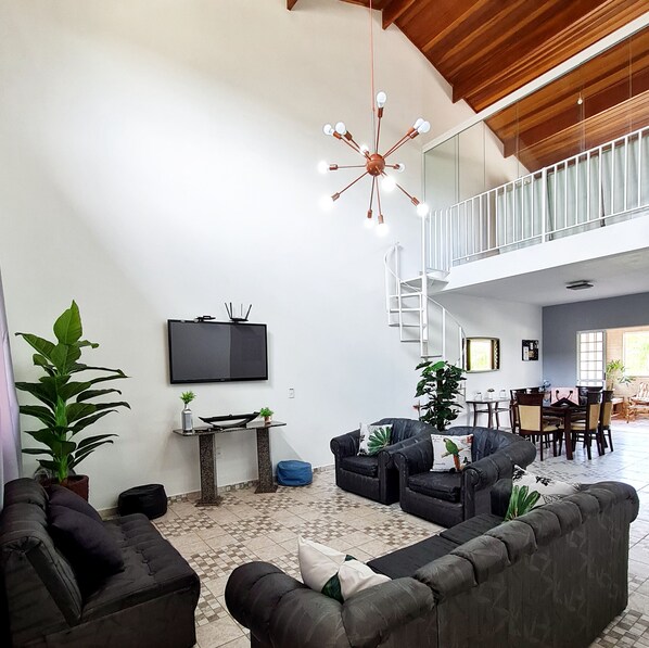 TV, fireplace, foosball, books