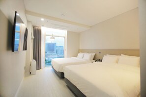 Trustful Double Twin | 1 bedroom, premium bedding, in-room safe, desk