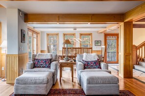 TV, fireplace, offices