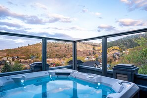 مغطس سبا خارجي