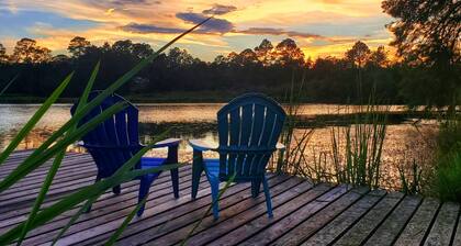 Fins to the Left on Blackwater River - 35 mins to the Beach