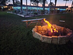 Outdoor dining - Koorawatha Homestead Motel (Bororen)