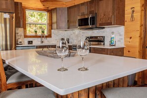 Fridge, microwave, oven, stovetop - Brand NEW Luxury 5/5.5 Cabin! Great Mountain View, Indoor Pool,  Fireplace. (Gatlinburg)