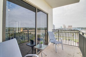 Property grounds - Origin 811 | Private Corner 1BR w/ Unique Views! (Panama City Beach)