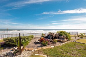 On the beach, sun-loungers, beach towels - Ocean Views by Day, Star Gazing by Night #441 (Daytona Beach Shores)