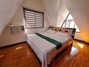 Villa | Rollaway beds, free WiFi, bed sheets, wheelchair access