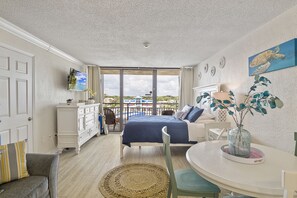 2 bedrooms, iron/ironing board, free WiFi, bed sheets - Aloha Hibiscus Room,Sunset Views w/ Balcony #442 (Daytona Beach Shores)