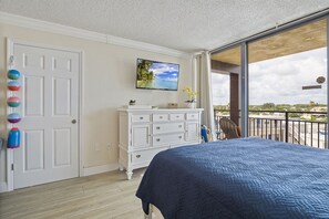 2 bedrooms, iron/ironing board, free WiFi, bed sheets - Aloha Hibiscus Room,Sunset Views w/ Balcony #442 (Daytona Beach Shores)
