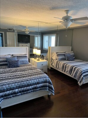 3 bedrooms, iron/ironing board, free WiFi, bed sheets