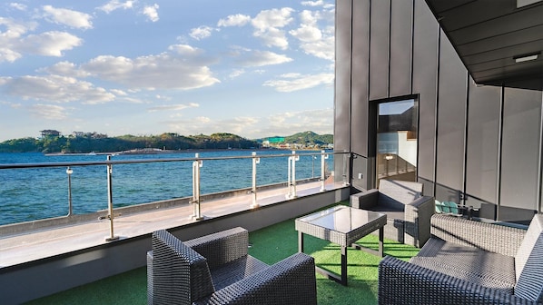 Basic Room, 4 Bedrooms (Atiko) | 4 bedrooms, free WiFi - Daebudo Atiko Dokchae Pool Villa (Ansan)