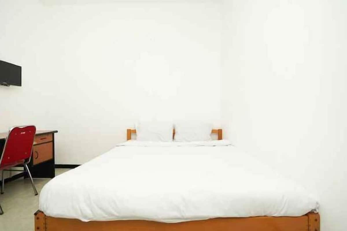 Escrivaninha, Wi-Fi de cortesia, roupa de cama