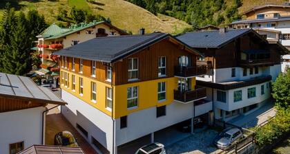 Spacious and very nice flat, very centrally located