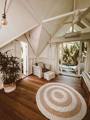 Twinnie | In-room safe, desk, blackout drapes, iron/ironing board - Salty Breeze Bali (Kutuh)