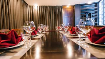 Breakfast, lunch, dinner served; Regional cuisine, pool views