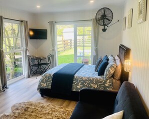 1 bedroom, iron/ironing board, free WiFi, bed sheets