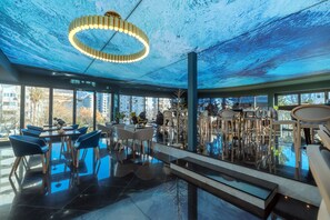 Se sirven desayunos, almuerzos y cenas