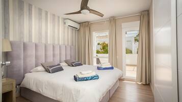 4 bedrooms, iron/ironing board, free WiFi, bed sheets