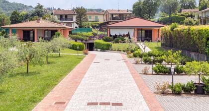 Vacation Home "Villetta al Torchio Atene" with Wi-Fi, Terrace & Garden