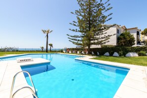 Pool - Charming Apartment with Sea Views & Wi-Fi (Mijas Costa)